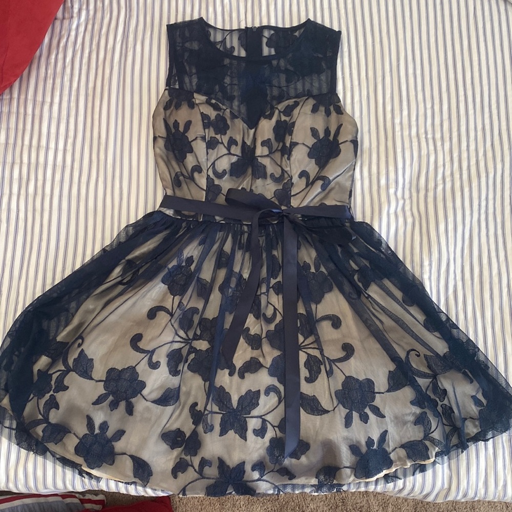 Juniors Dress